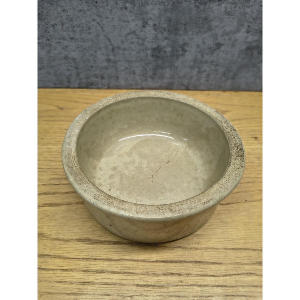 R.R.P. Co. Roseville Ohio‎ USA Pottery #250 Mortar Grinding Bowl
